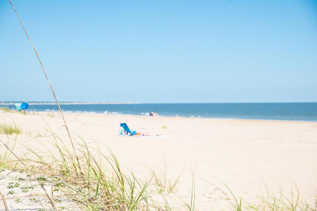 Katie Lou'S Place By Oak Island Accommodations Caswell Beach Exterior photo