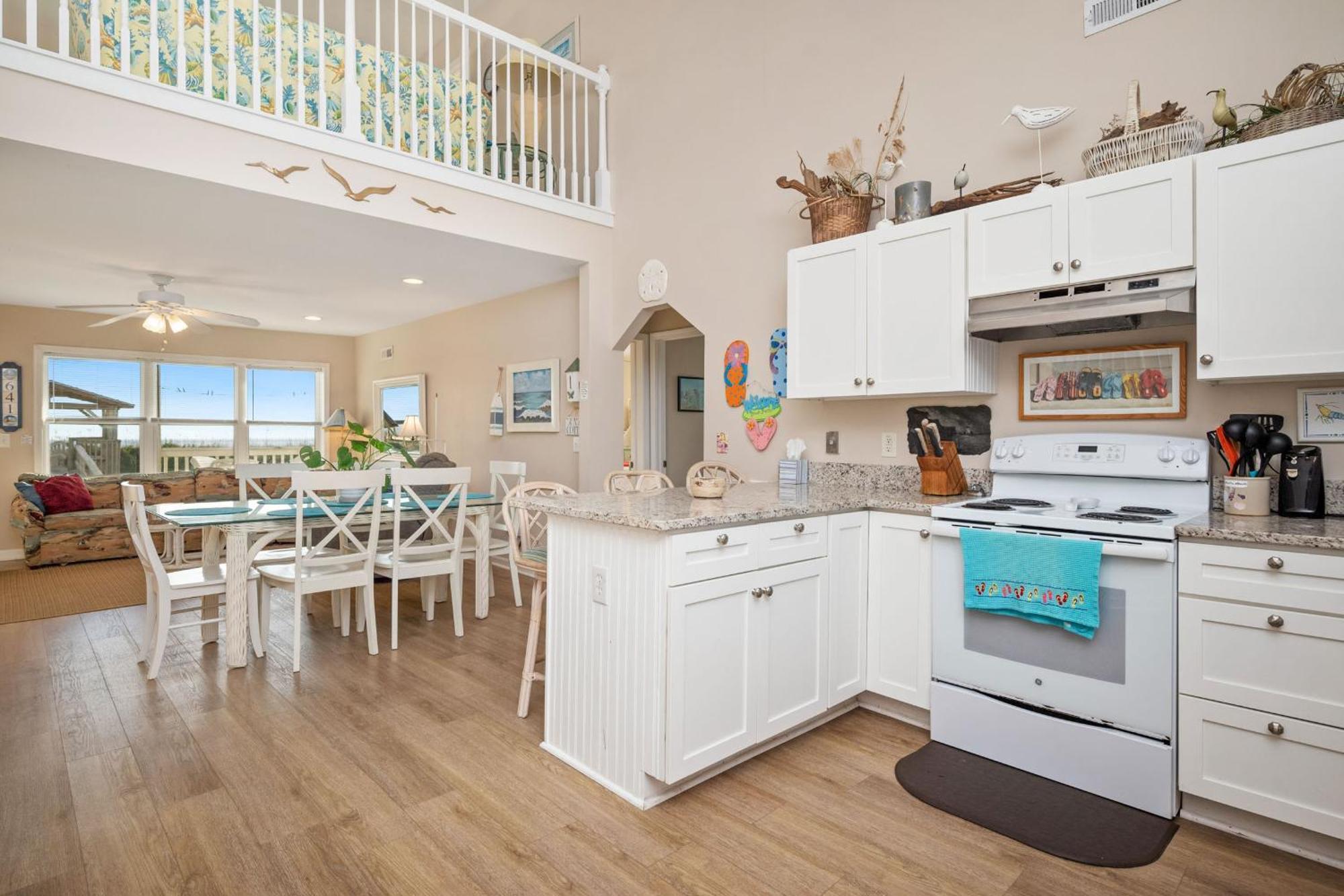 Katie Lou'S Place By Oak Island Accommodations Caswell Beach Exterior photo